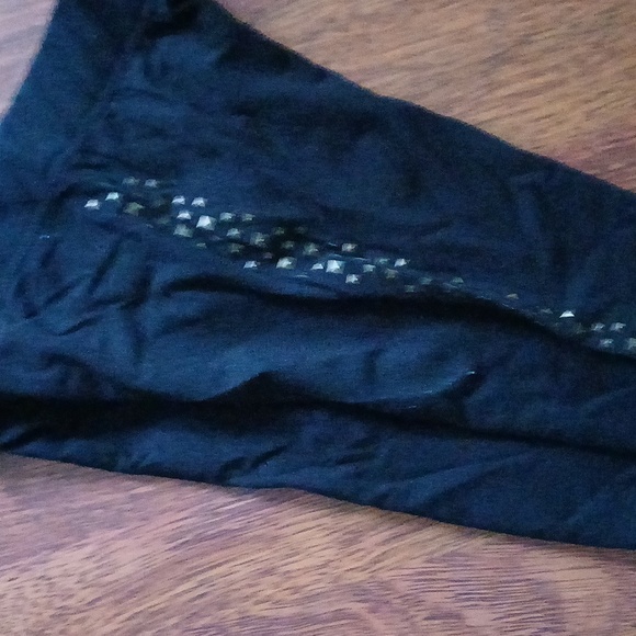 💟Studded Arroposrale leggings - Picture 2 of 11